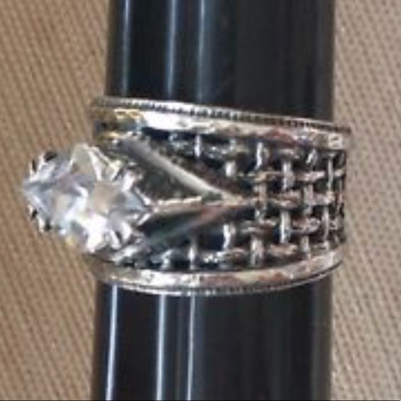 Ring Silpada Ring Oxidized Sterling Silver Weave & Marquis shaped CZ Ring - Picture 5 of 6